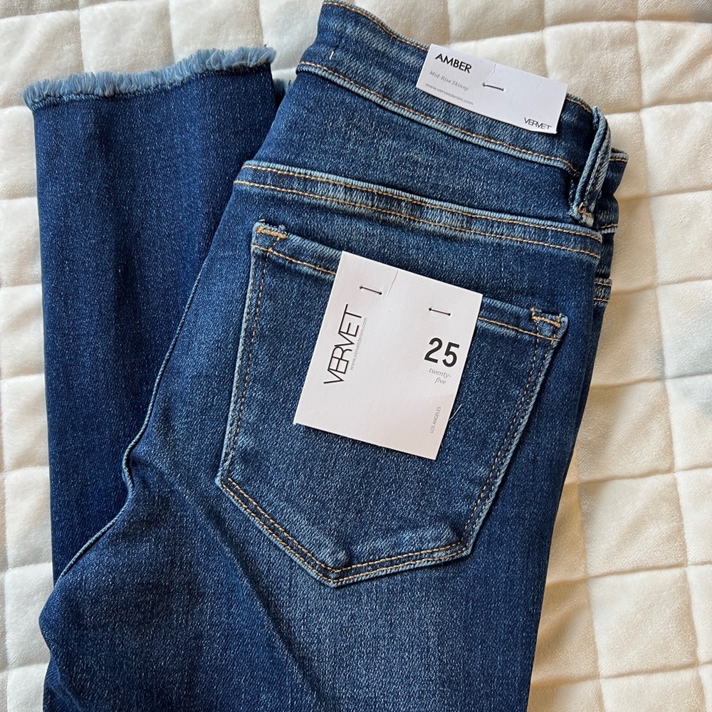 Vervet Mid Rise Skinny Jean